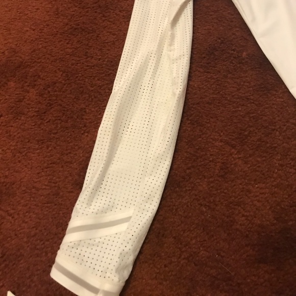 Long Sleeve Athletic Shirt - Picture 2 of 6